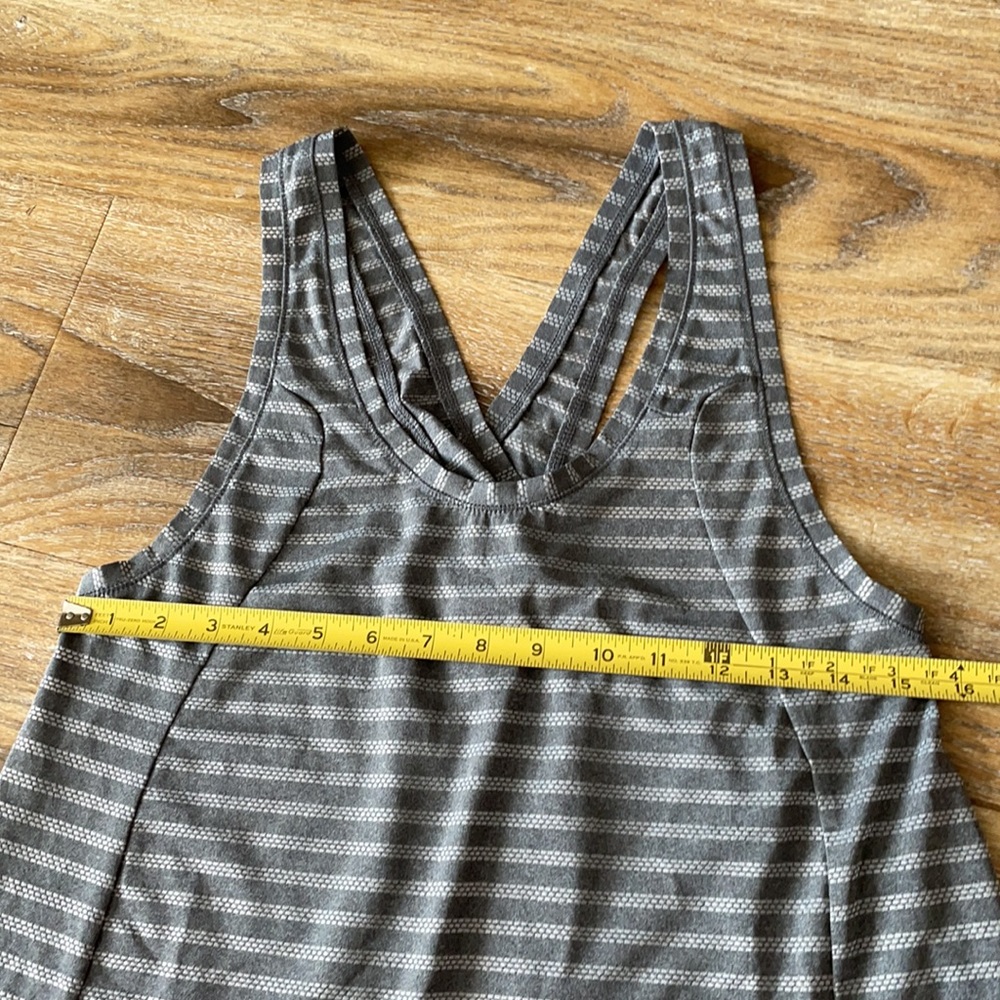 Zyia Nimbus Gray Tank With Mesh Split Back - image 8